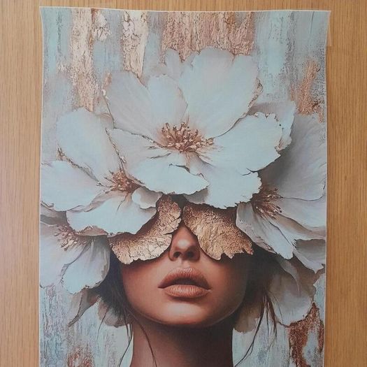 Floral portrait canvas print - gold and white