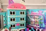 Gabbys Dollhouse