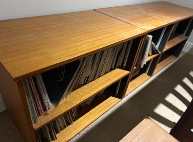Set of 3 wooden shelving units
