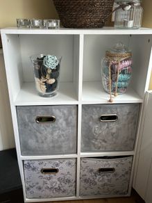 Six hole shelf with 4 boxes