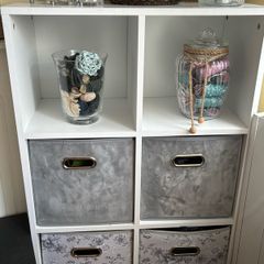 Six hole shelf with 4 boxes