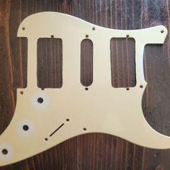 stratocaster scratchplate pickguard