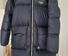 BRAND NEW Reebok padded jacket (size s