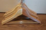 Wooden hangers (kids)