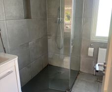 shower screen