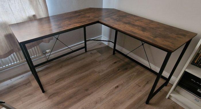 Corner Desk