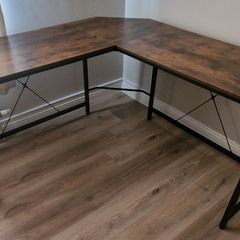Corner Desk