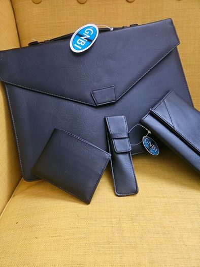 Laptop/ Tablet bag with accessories