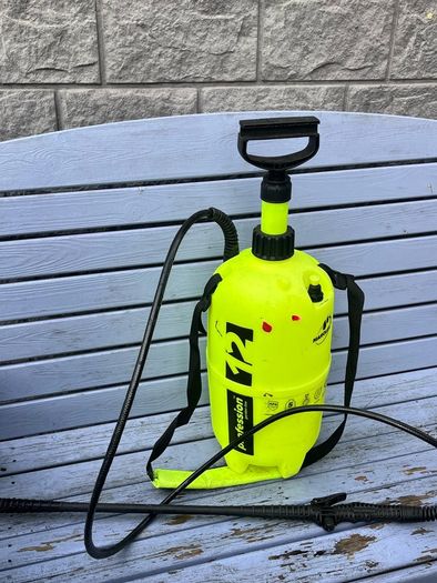 Marolex backpack pressure sprayer