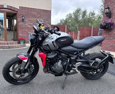 Triumph Trident 2021