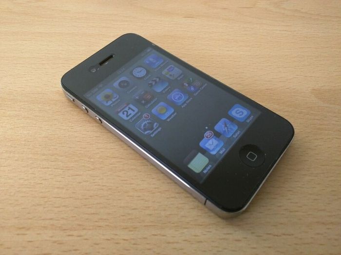iPhone 4