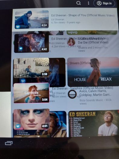 Toshiba 10.1inch Tablet, Model AT10-A, 16GB, great for internet, youtube, games, etc (Circular crack on screen)