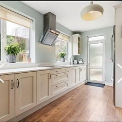Full kitchen