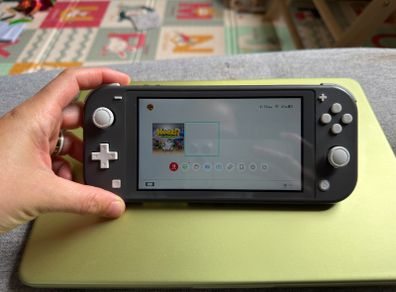 Nintendo Switch Lite Grey + 128GB Memory Card + Case + Charger