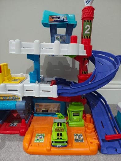 Toot toot drivers garage