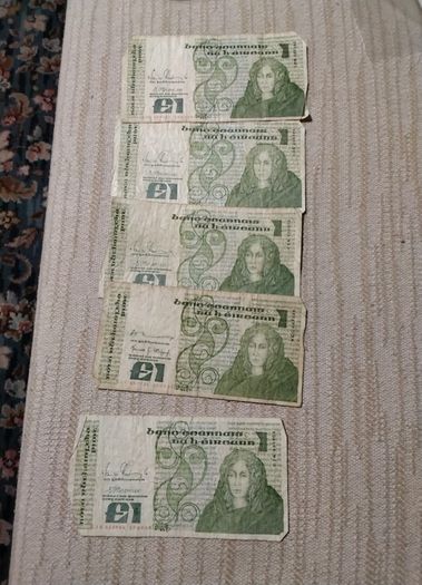 Five   Assorted   Dates Maebh  Banknotes