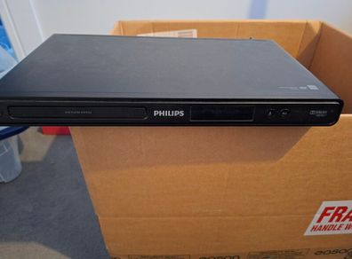 Philips DVD Player plus 90 DVDs