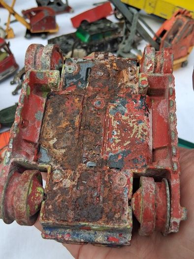 Vintage Diecast Toy Collection (Dinky,Lesney,Mecanno,Corgi) 22 Pieces