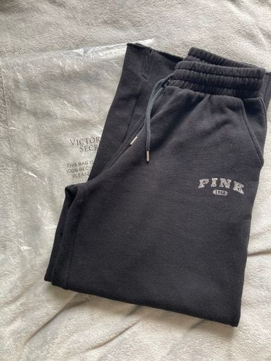 V S pants
