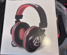 Numark HF175 DJ headphones
