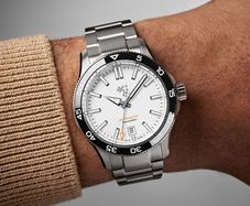 Christopher Ward C60 Trident Pro 300