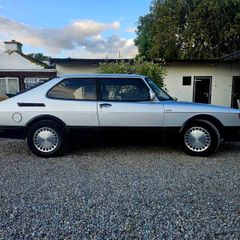 1986 Saab 900i 8v Flat-Nose (Unique Diplomatic Restoration)