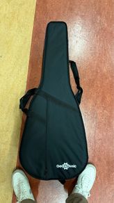 Fitted foam classical guitar case