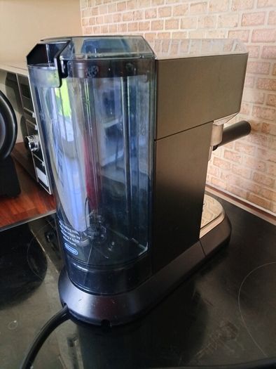 Delonghi Coffee Machine EC685