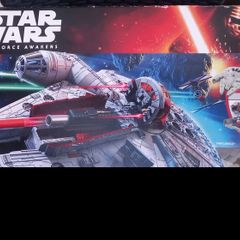 Hasbro Star Wars Millennium Falcon Spaceship 21 inch