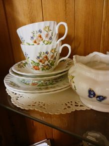Aynsley cottage garden tea set