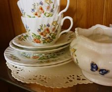 Aynsley cottage garden tea set