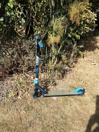 Childs scooter