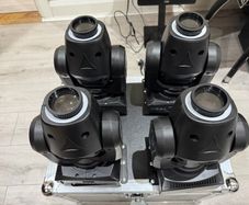 Moving head  150 watts. DMX light and flight case
