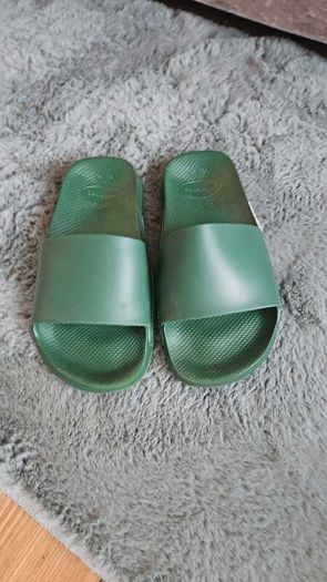 Havaianas boys slides