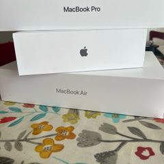 3x MacBook Pro and MacBook Air empty boxes