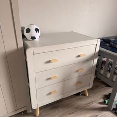 Free nursery drawers