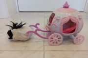 Zhu Zhu carriage, 2 Zhu Zhus and a blanket