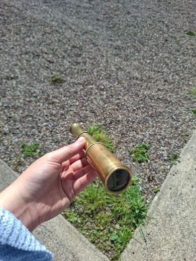 Brass pocket telescop possible to post