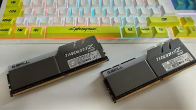 RGB DDR4 - 16 Gb -cl16 gaming set