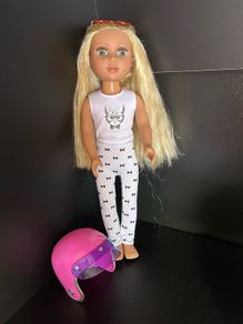 Glitter Girls Fifer Doll