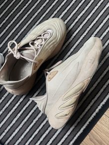 adidas lady shoes size 8uk