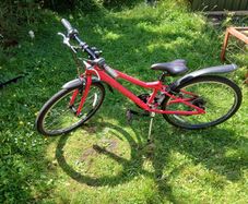 Kid's bike, red, age 7-13
