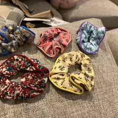 scrunchies