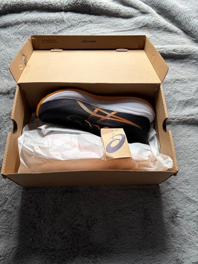 asics gel cumulus 28