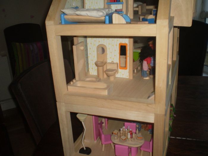 Doll's 3 storey Terrace House and accessories