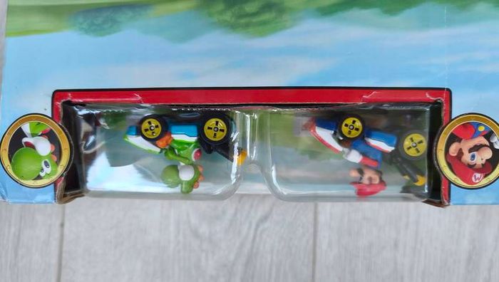 Hot Wheels Mariokart Mario Circuit Lite Track Set super mario power