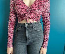 Pink & Black leopard print crop top. BNWT. Size 8