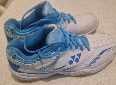 Badminton shoes Yonex and Asics