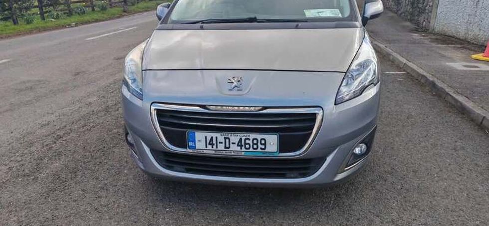 2014 Peugeot 5008