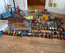 Thomas the tank trains and tracks
